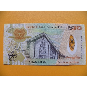 bankovka 100 Kina